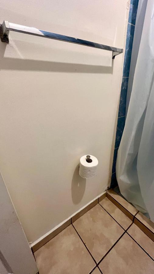 Del Bosque Tj Inn Tijuana Bagian luar foto